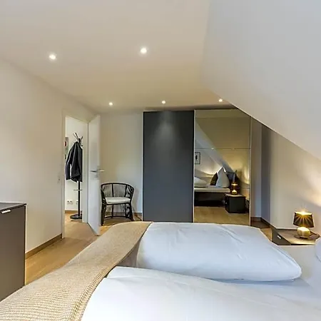 Apartmanhotel Rh-appartements 15 Minuten Von Basel Im Dorf Ruehrberg