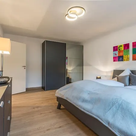 Rh-appartements 15 Minuten Von Basel Im Dorf Ruehrberg Apart-hotel Grenzach-Wyhlen