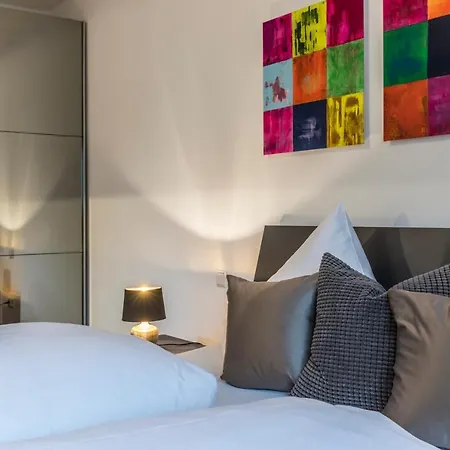 Apart-hotel Rh-appartements 15 Minuten Von Basel Im Dorf Ruehrberg 4*